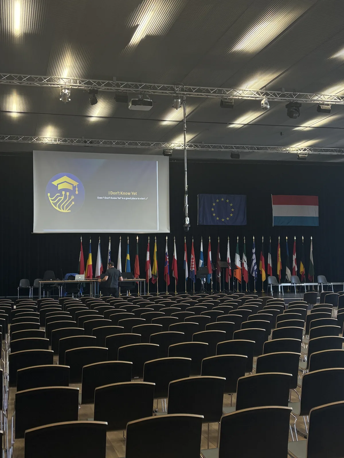 The European School stage prepared for the IDK-Yet presentation